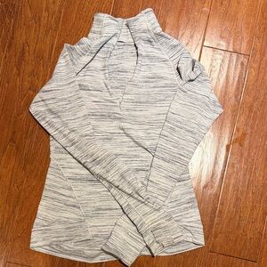 lululemon athletica Heathered Light Gray/White Long Sleeve Pullover